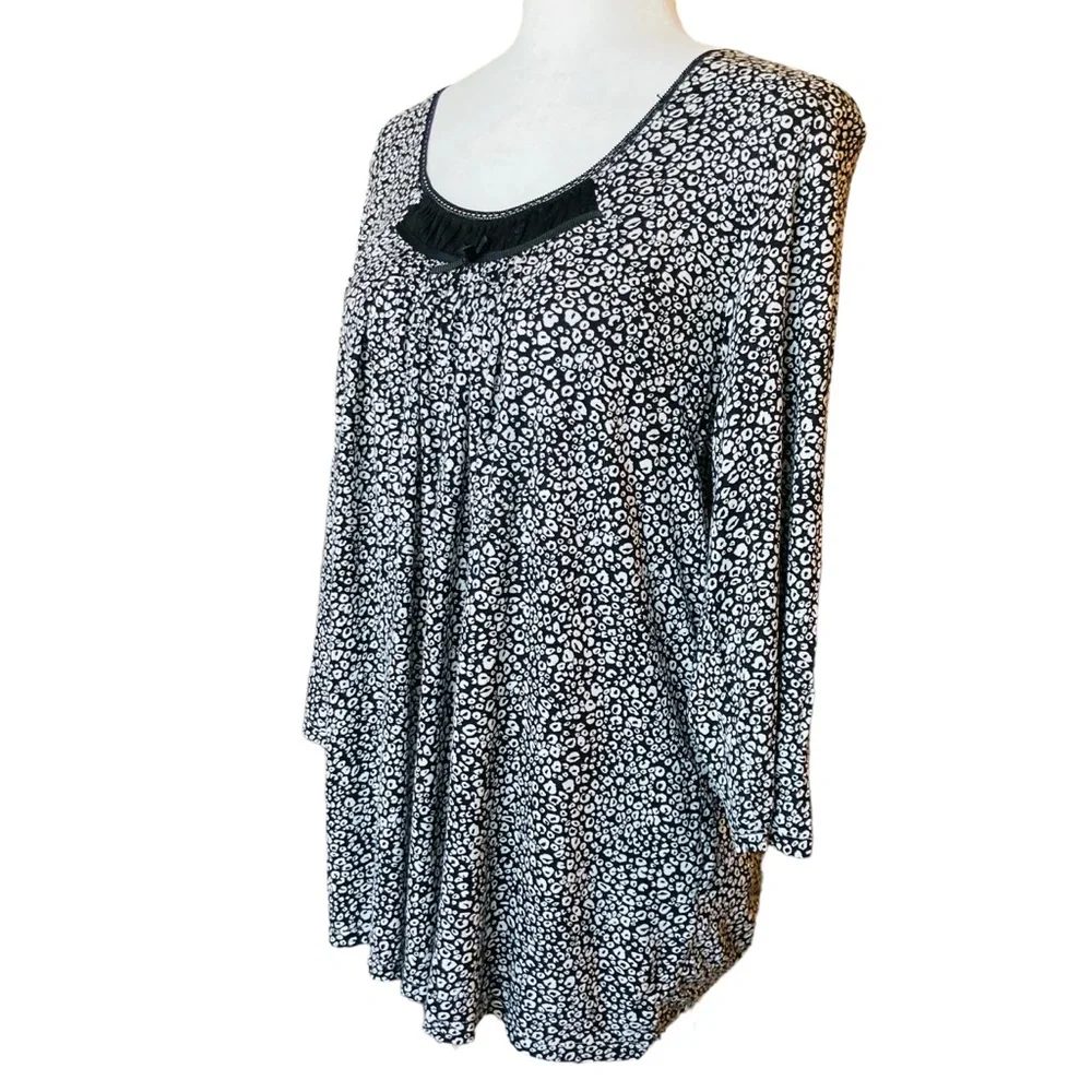 Kensie Women's abstract animal print quarter length sleeve top blouse, Sz L - Picture 1 of 16